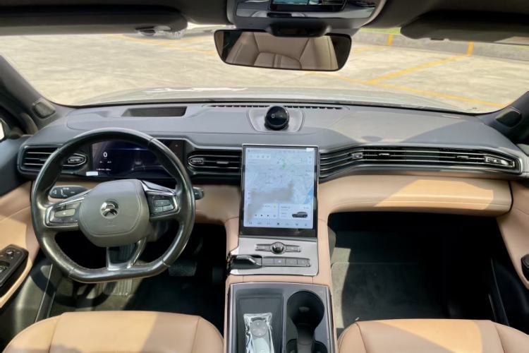 Used Nio ES6 2022 75 kWh Sport Edition Interior 7