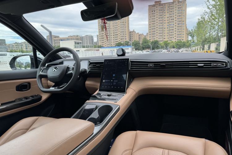 Used Nio ES6 2022 75 kWh Sport Edition Interior 9