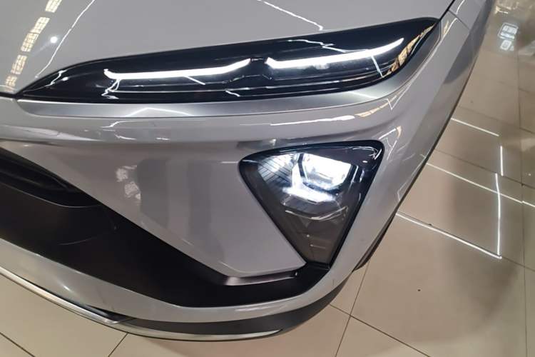 Used Nio ES6 2022 75 kWh Sport Edition Left Front Headlight