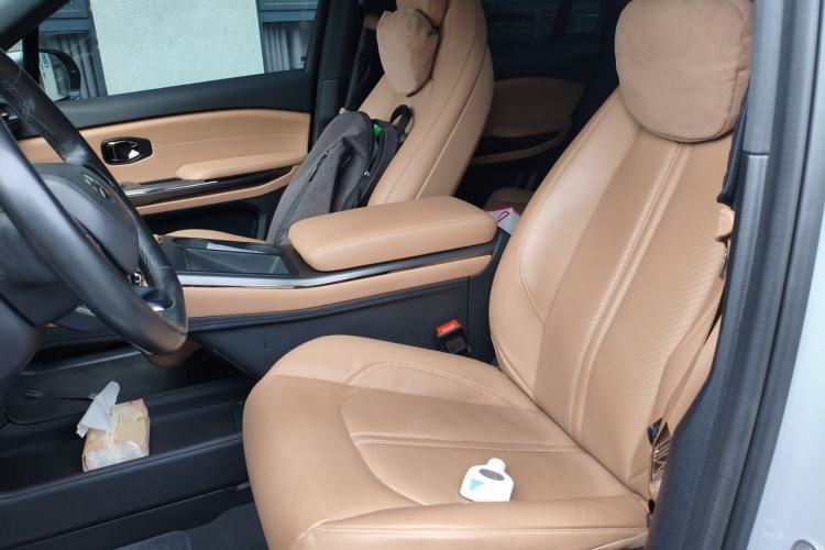 Used Nio ES6 2022 75 kWh Performance Version Left Front Seat