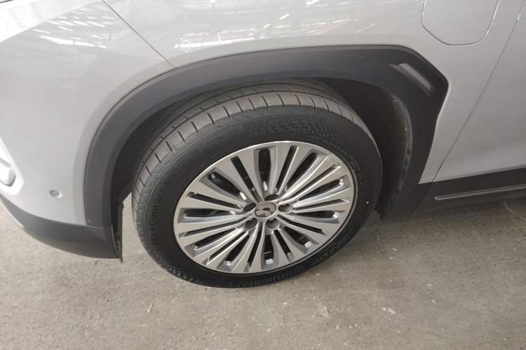 Used Nio ES6 2022 75 kWh Sport Edition Left Front Wheel Hub