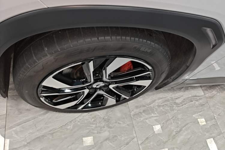 Used Nio ES6 2022 100kWh Sport Edition Left Front Wheel Hub