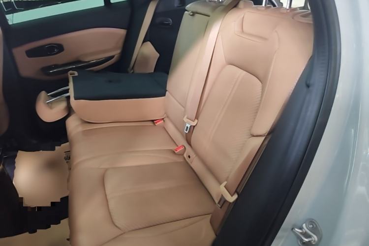 Used Nio ES6 2022 75 kWh Sport Edition Left Rear Seat