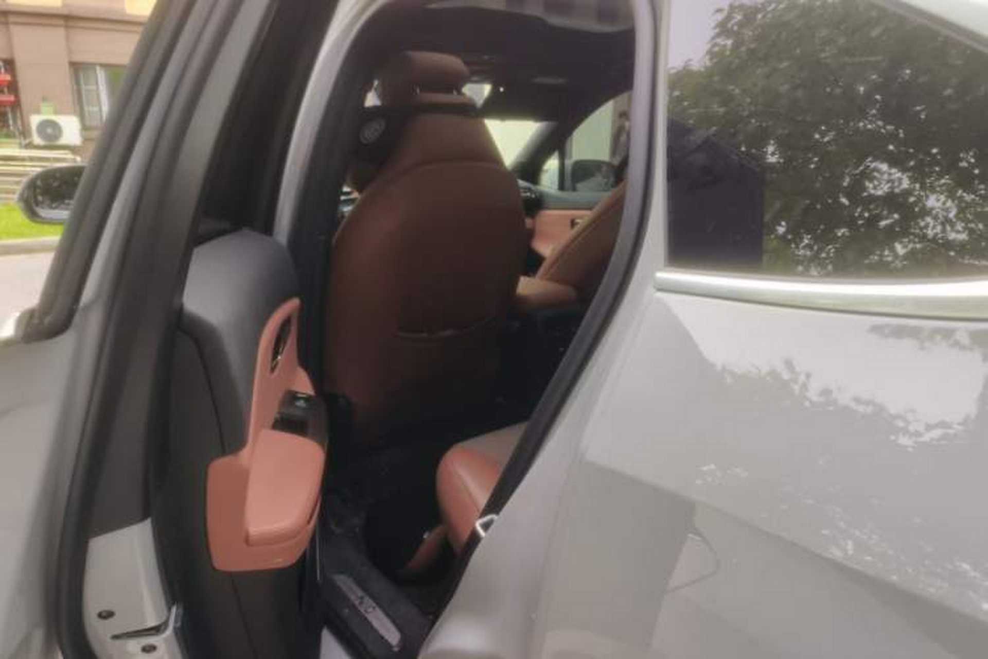 Used Nio ES6 2022 75 kWh Sport Edition Left Rear Seat