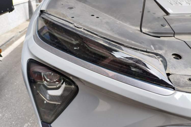 Used Nio ES6 2022 75 kWh Performance Version Right Front Headlight