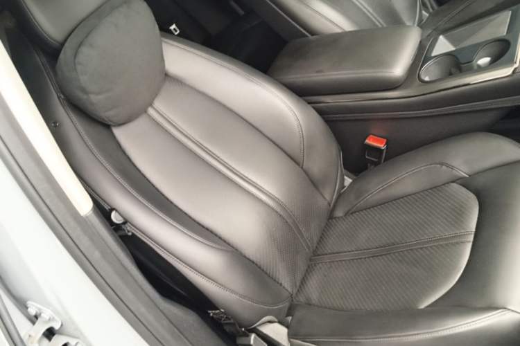 Used Nio ES6 2022 75 kWh Sport Edition Right Front Seat