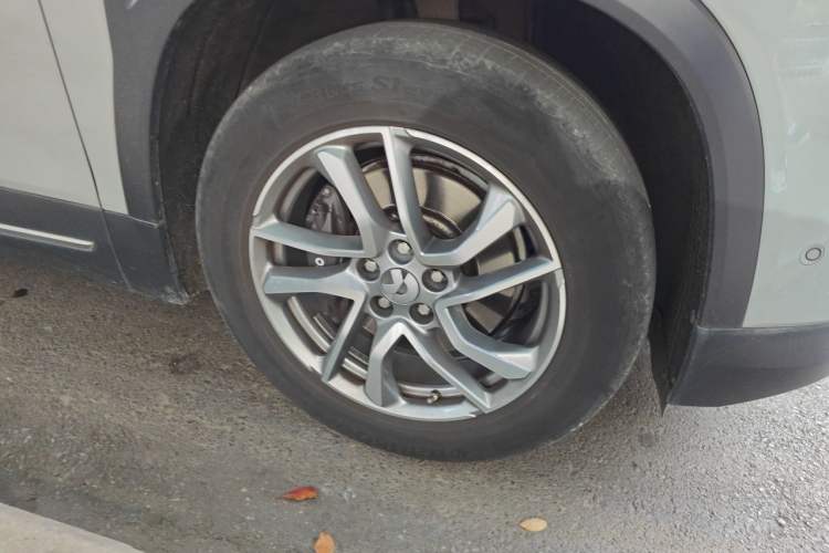 Used Nio ES6 2022 75 kWh Sport Edition Right Front Wheel Hub