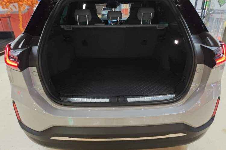 Used Nio ES6 2022 75 kWh Sport Edition Trunk
