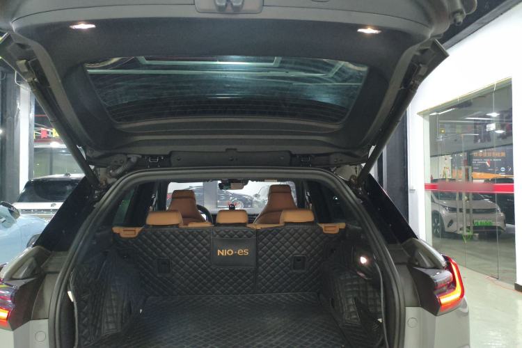 Used Nio ES6 2022 75 kWh Sport Edition Trunk