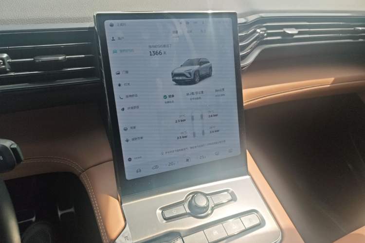 Used Nio ES6 2022 75 kWh Sport Edition Audio And AC Panel