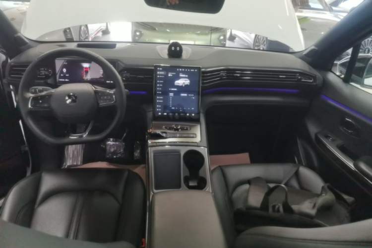 Used Nio ES6 2022 75 kWh Performance Version Audio And AC Panel
