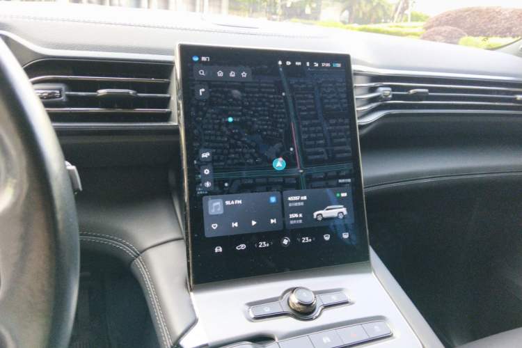 Used Nio ES6 2022 75 kWh Sport Edition Audio And AC Panel