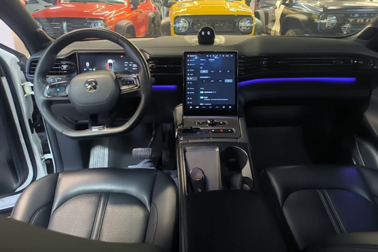 Used Nio ES6 2022 75 kWh Sport Edition Center Console