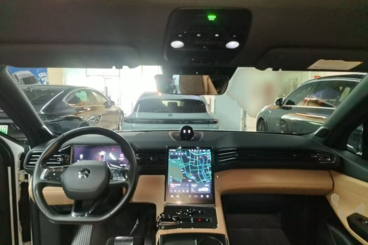 Used Nio ES6 2022 75 kWh Sport Edition Center Console