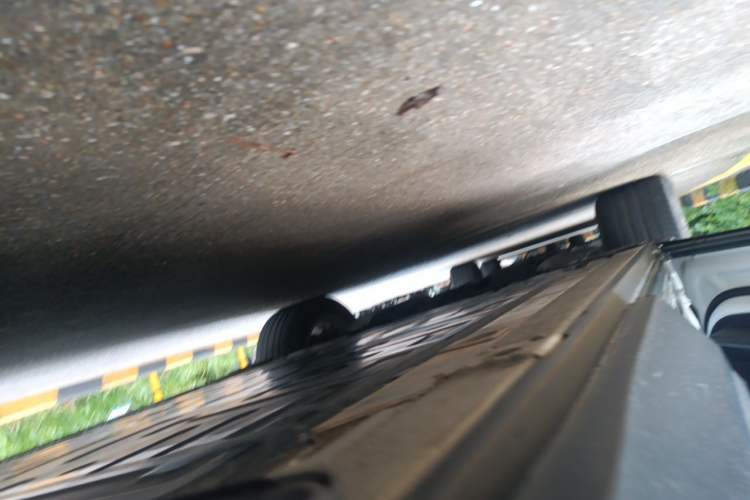 Used Nio ES6 2022 75 kWh Sport Edition Chassis Rear Left