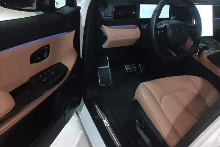 Used Nio ES6 2022 75 kWh Sport Edition Driver Seat