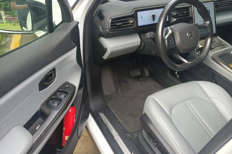 Used Nio ES6 2022 75 kWh Sport Edition Driver Seat