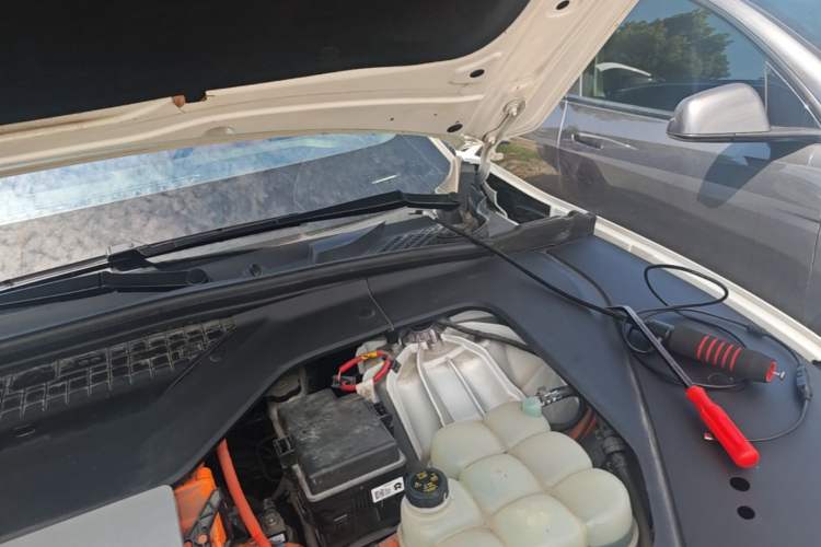 Used Nio ES6 2022 75 kWh Sport Edition Engine Bay Left