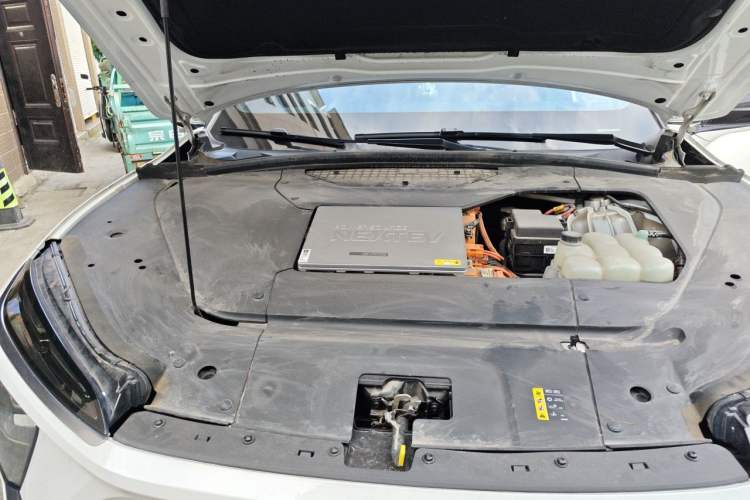 Used Nio ES6 2022 100kWh Performance Version Engine Bay Right