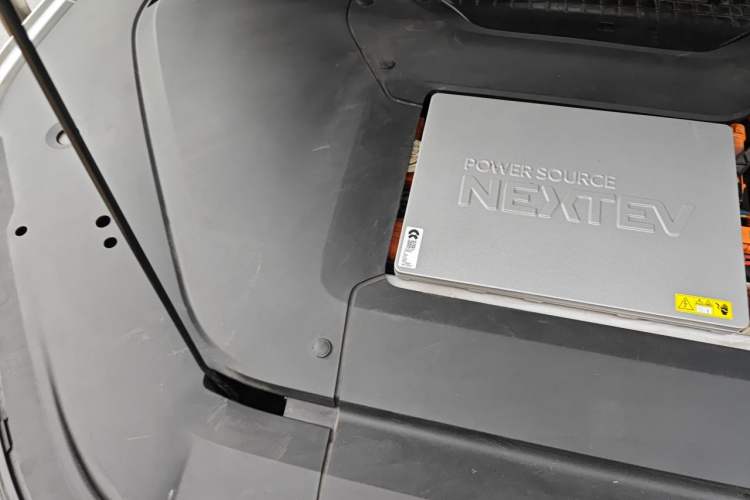 Used Nio ES6 2022 75 kWh Sport Edition Engine Bay Right