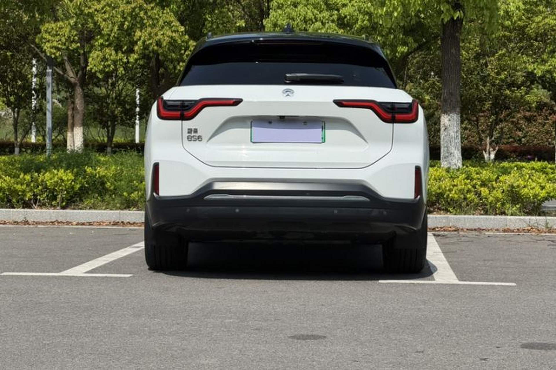 Used Nio ES6 2022 75 kWh Sport Edition Exterior 2