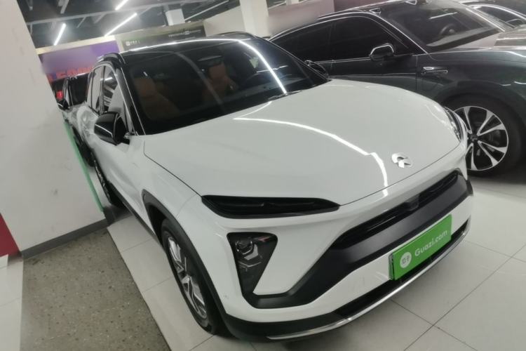 Used Nio ES6 2022 75 kWh Sport Edition Front Right 45 Deg