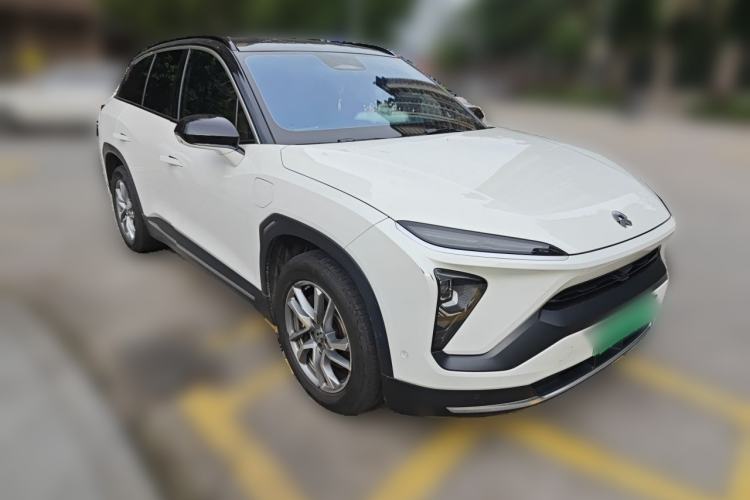 Used Nio ES6 2022 75 kWh Sport Edition Front Right 45 Deg