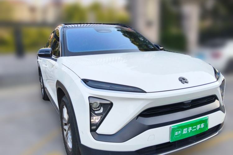 Used Nio ES6 2022 75 kWh Sport Edition Front Right 45 Deg
