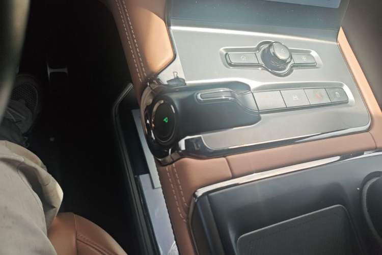 Used Nio ES6 2022 75 kWh Sport Edition Gear Lever