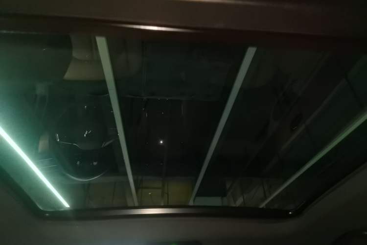 Used Nio ES6 2022 75 kWh Sport Edition Headliner