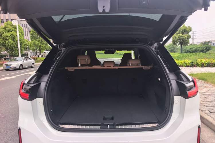 Used Nio ES6 2022 75 kWh Sport Edition Interior 4