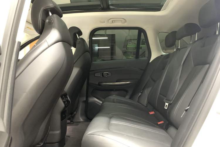Used Nio ES6 2022 75 kWh Sport Edition Interior 5