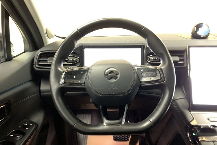 Used Nio ES6 2022 75 kWh Sport Edition Interior 7