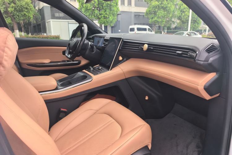 Used Nio ES6 2022 75 kWh Sport Edition Interior 8