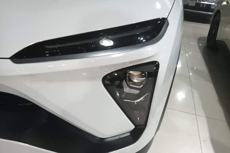 Used Nio ES6 2022 75 kWh Sport Edition Left Front Headlight