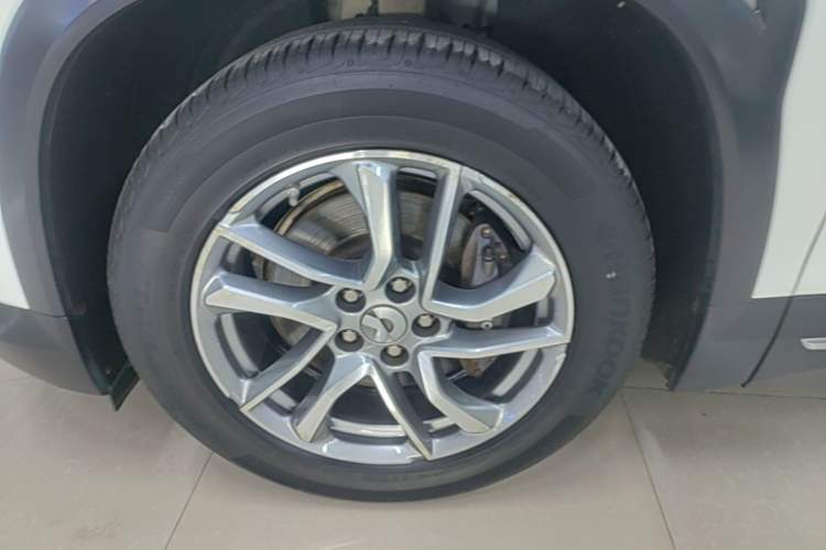 Used Nio ES6 2022 75 kWh Sport Edition Left Front Wheel Hub