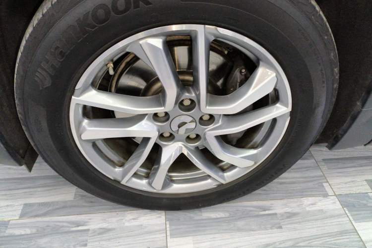 Used Nio ES6 2022 100kWh Sport Edition Left Front Wheel Hub