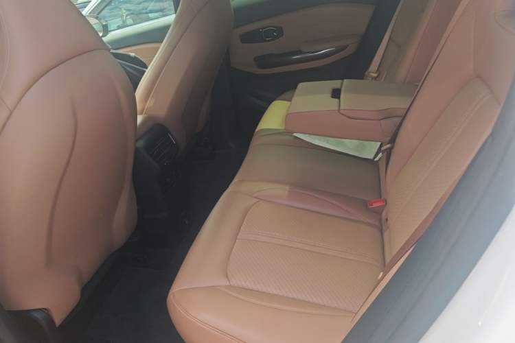 Used Nio ES6 2022 75 kWh Sport Edition Left Rear Seat