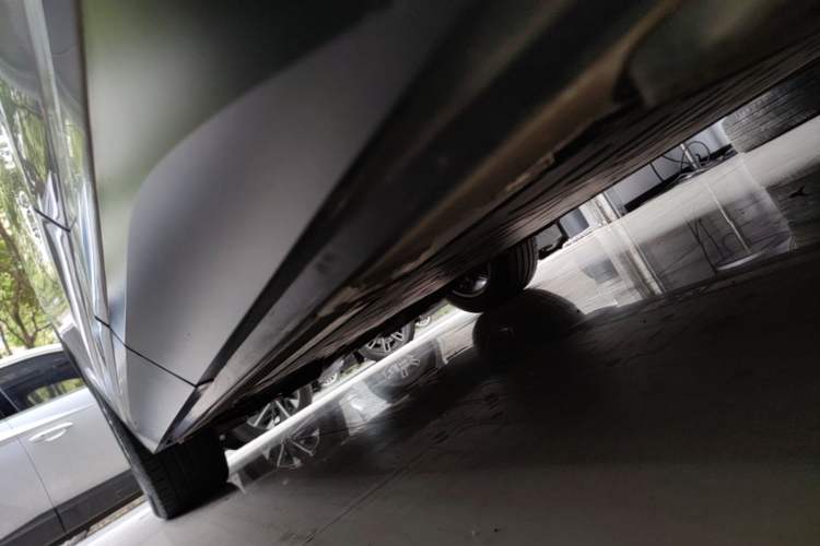 Used Nio ES6 2022 100kWh Sport Edition Left Side Sill