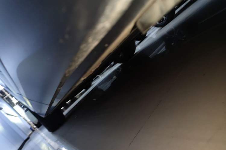 Used Nio ES6 2022 100kWh Sport Edition Left Side Sill