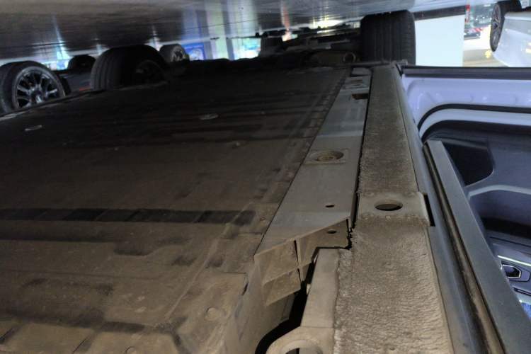 Used Nio ES6 2022 100kWh Sport Edition Left Side Sill