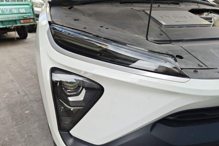 Used Nio ES6 2022 100kWh Performance Version Right Front Headlight
