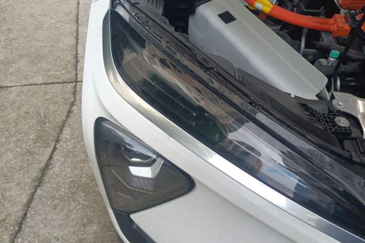 Used Nio ES6 2022 75 kWh Sport Edition Right Front Headlight