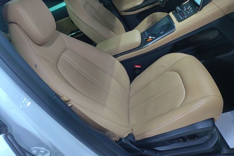 Used Nio ES6 2022 75 kWh Sport Edition Right Front Seat