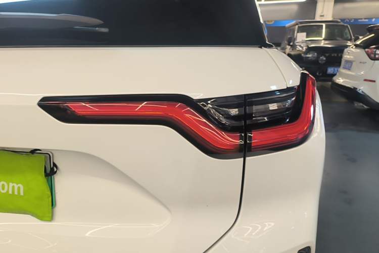 Used Nio ES6 2022 75 kWh Sport Edition Right Rear Taillight