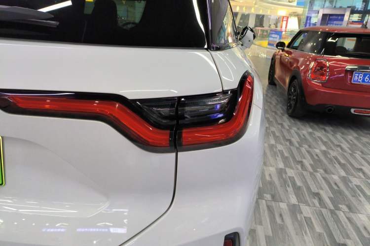 Used Nio ES6 2022 100kWh Sport Edition Right Rear Taillight