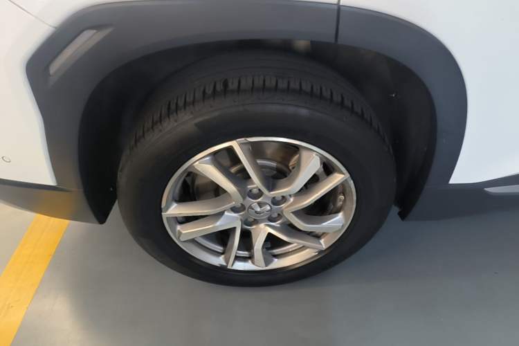 Used Nio ES6 2022 75 kWh Sport Edition Right Rear Wheel Hub