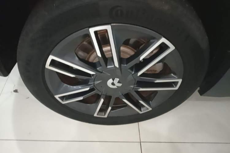 Used Nio ES6 2022 75 kWh Sport Edition Right Rear Wheel Hub