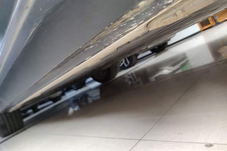 Used Nio ES6 2022 100kWh Sport Edition Right Side Sill