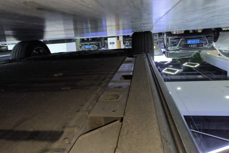 Used Nio ES6 2022 100kWh Sport Edition Right Side Sill